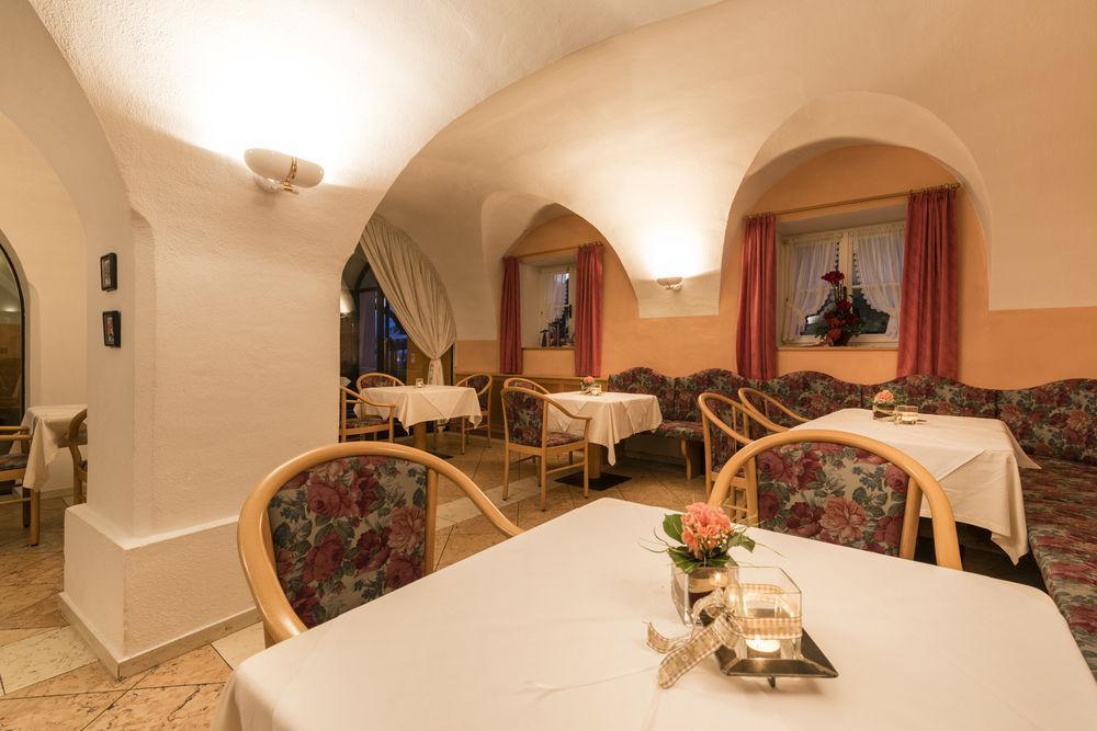 Lener Wirtshaus & Hotel Campo di Trens Kültér fotó