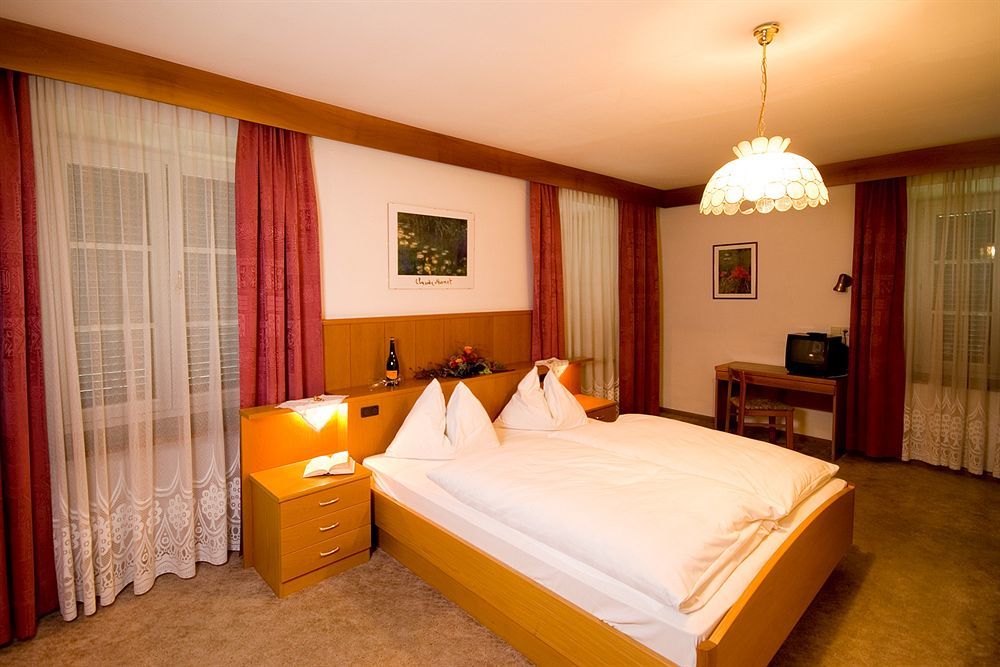 Lener Wirtshaus & Hotel Campo di Trens Kültér fotó